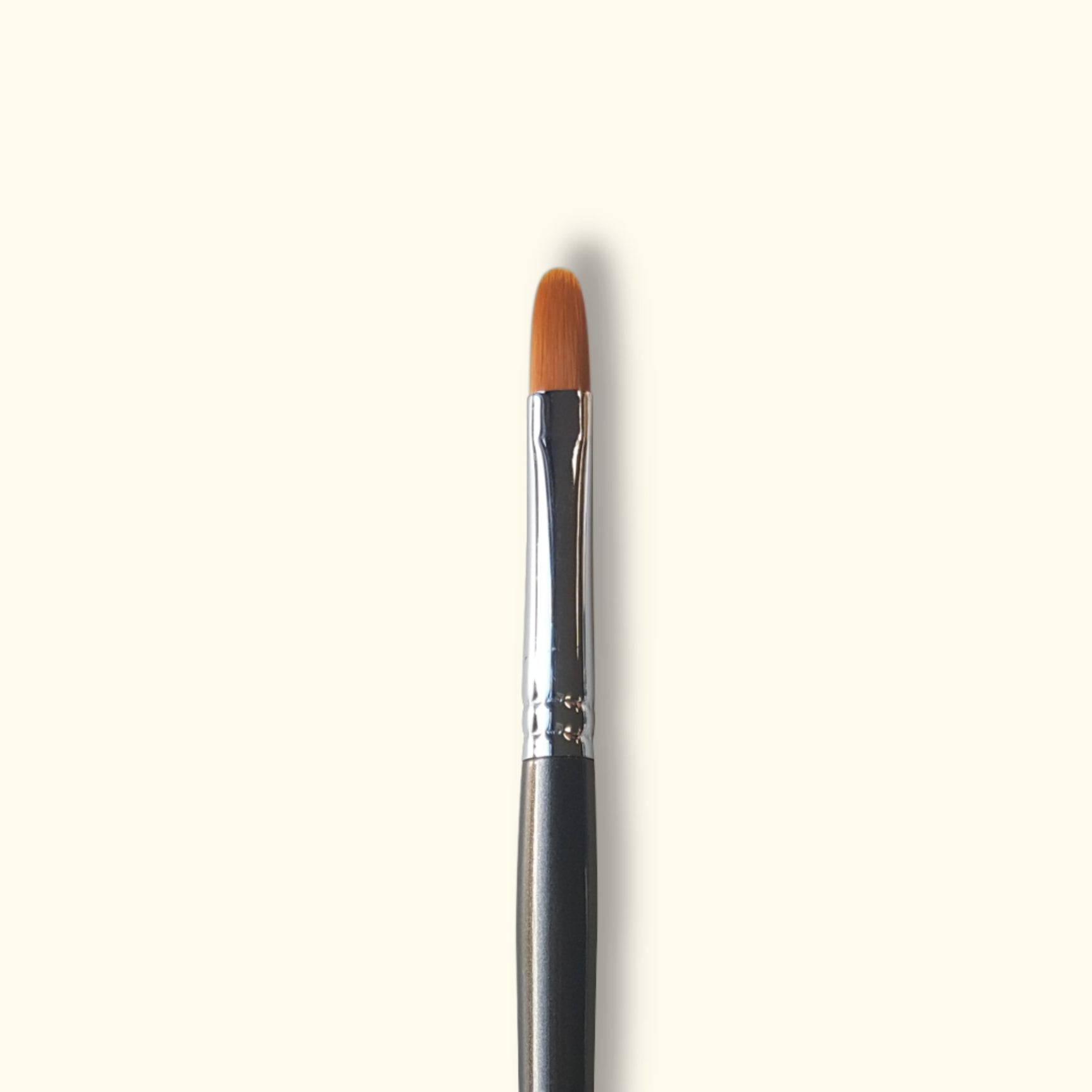 No. 105 - Long Lippy Brush