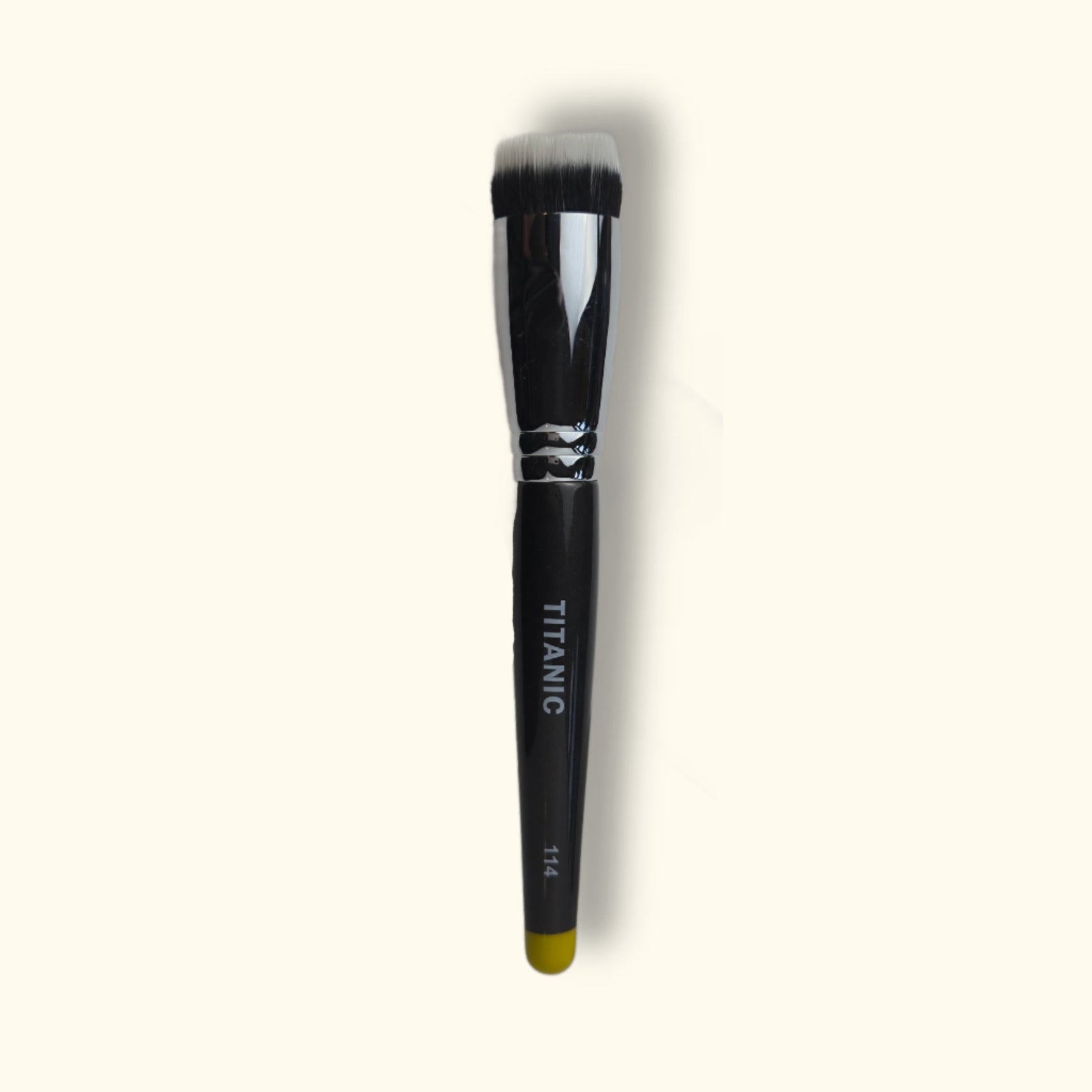No. 114 - Large Short-Haired Round Duo-Fibre Stipple Brush