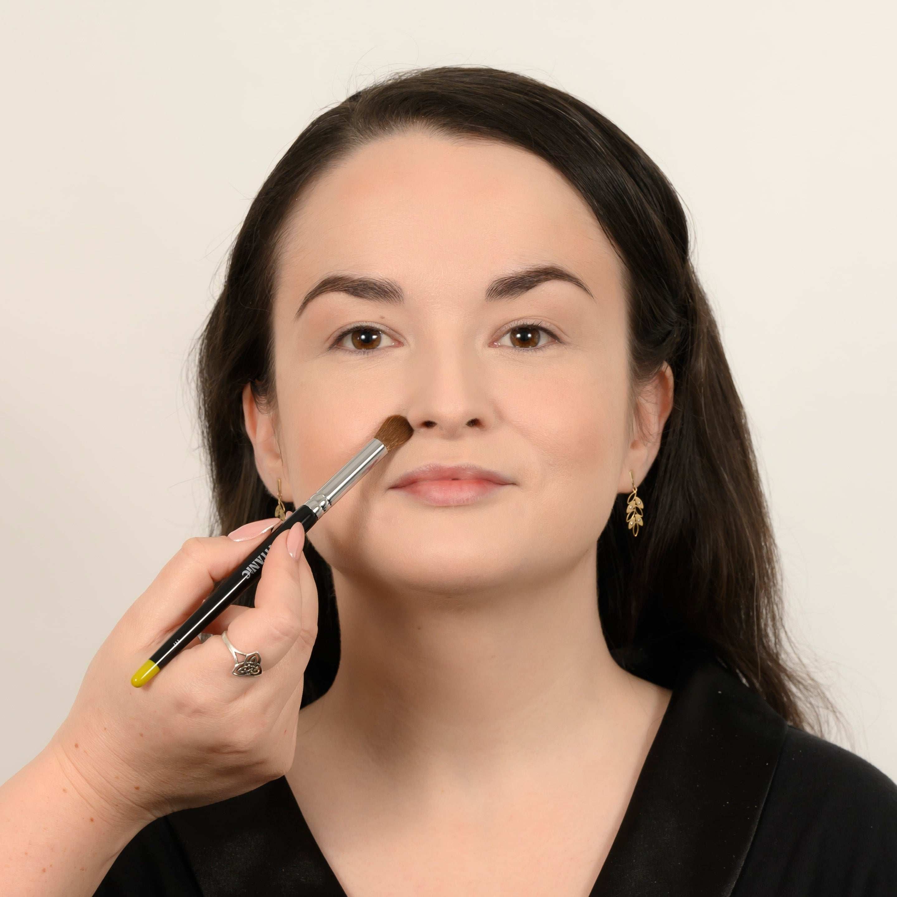 No. 117 - Large Blending Finger Brush