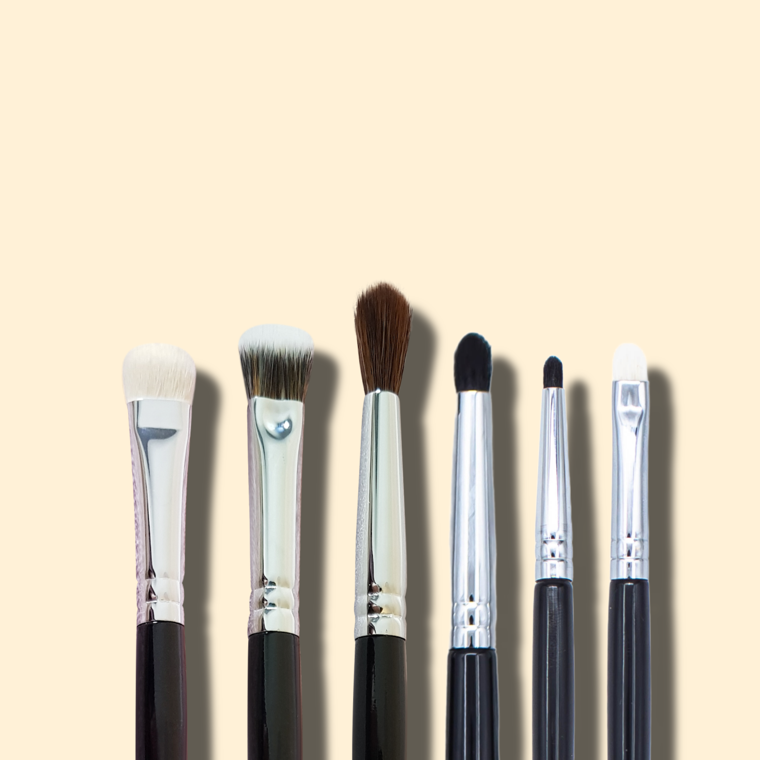 Eyeconic - Eyeshadow Brush Set (RRP £68.00 - Save £17.00)