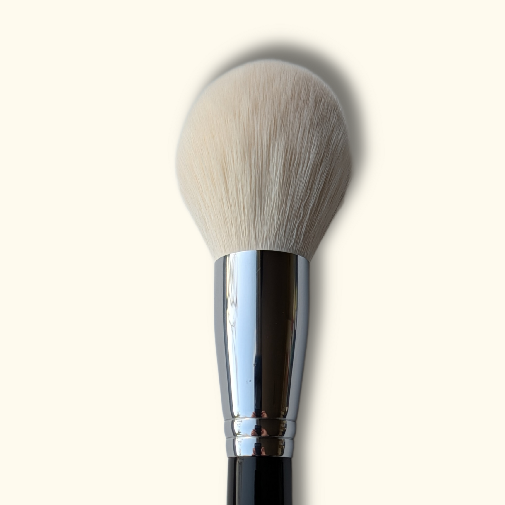 No. 225 - XL Powder Perfector Brush