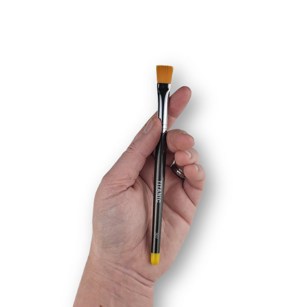 No. 307 -1/2" Flat Brush