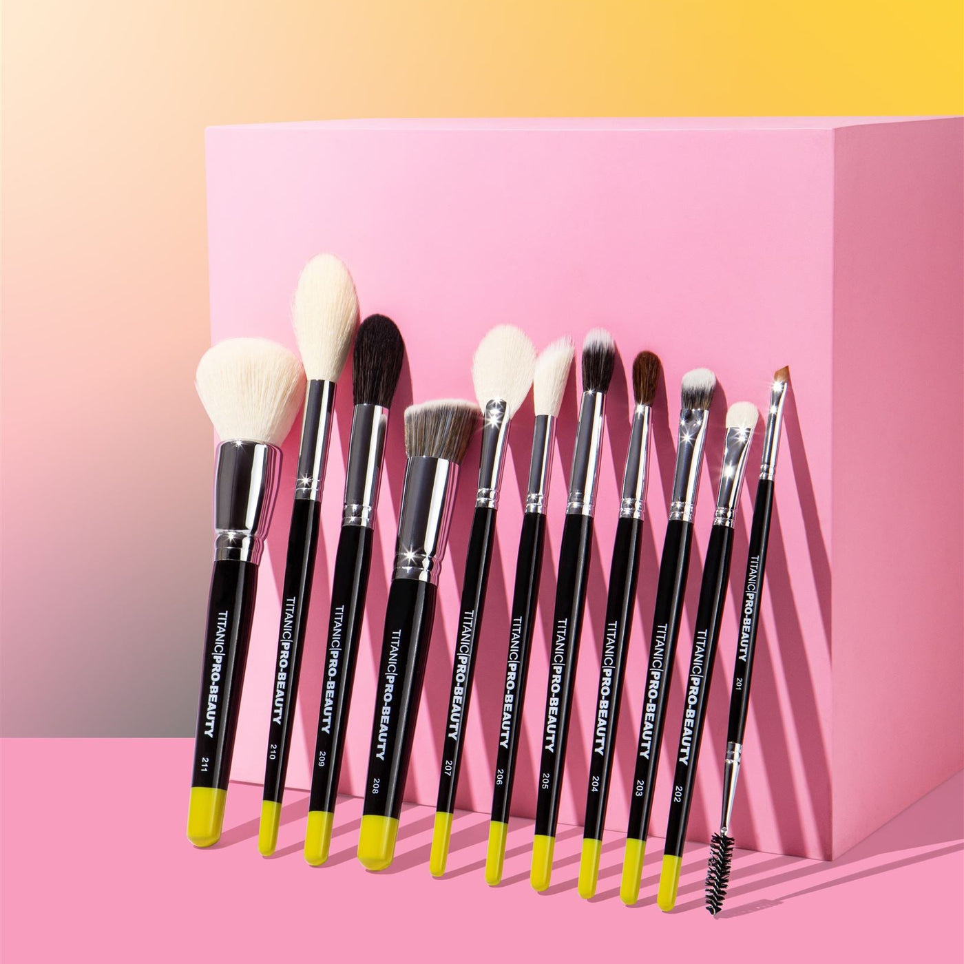 The Ultimate Essentials - 11 Piece Beauty Brush Set